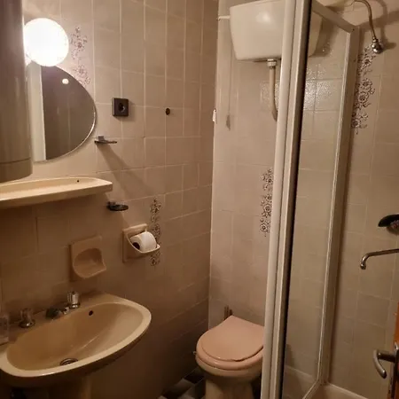 Aranypart 28 Apartment *
