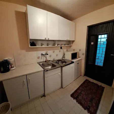 Apartment Aranypart 28 *